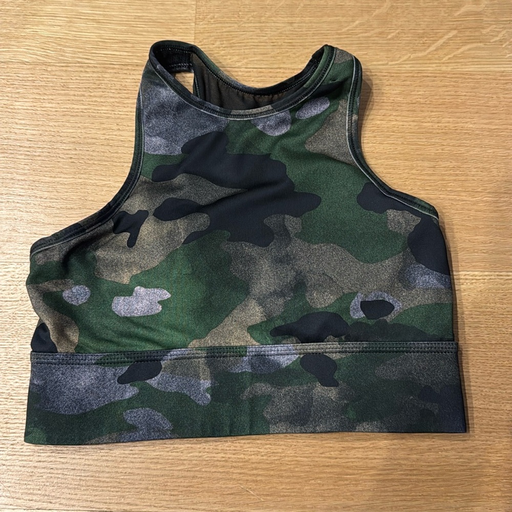 NIKE EveryThing Camo/Mesh Sports Bra
